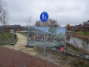 39502