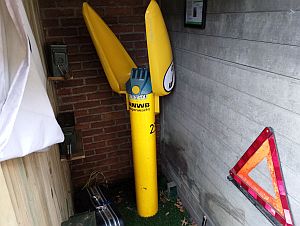 40058